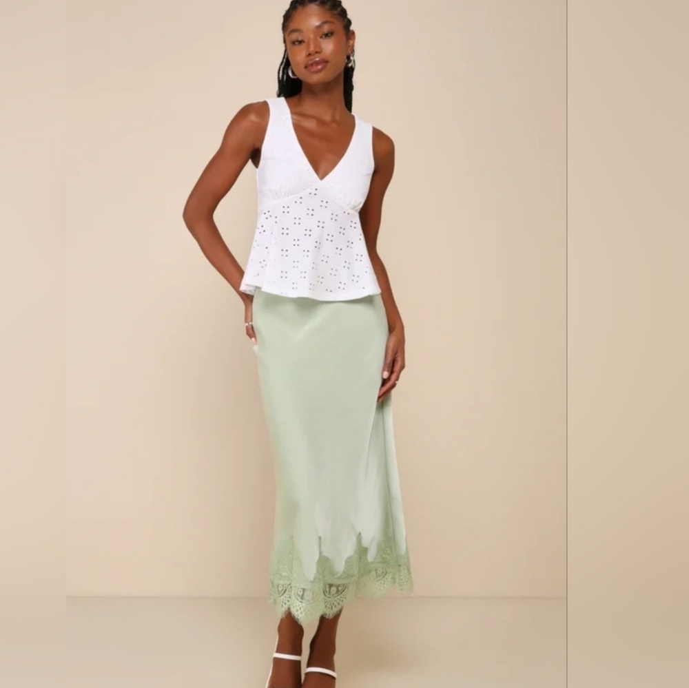 NWT Lulu's Breezy Effect Ivory Eyelet Tank Top Size Medium - Picture 3 of 15